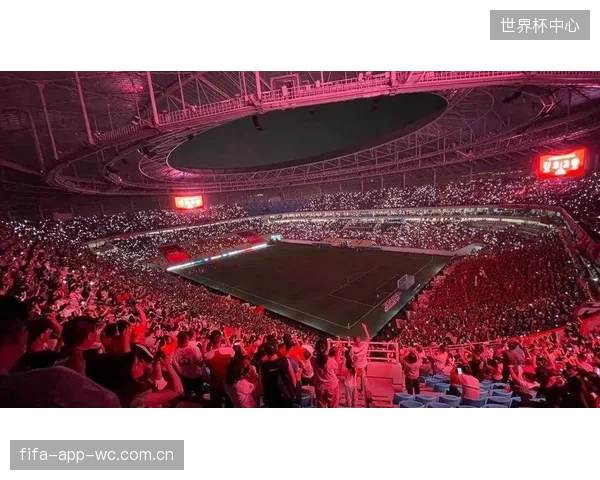 凤凰山体育公园成坚固堡垒，成都蓉城主场防守密不透风。